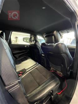 جیپ گراند شیرۆکی